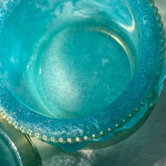 Carousel Trinket Jar, Baby Blue/Gold/HolographicGlitter - Picture 5 of 7